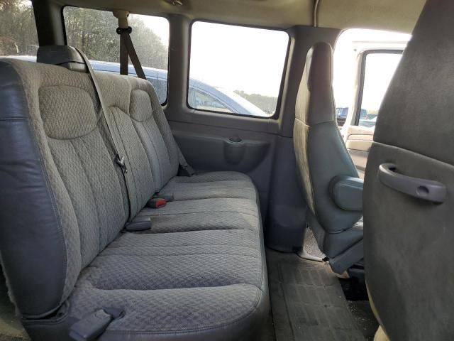 2004 Chevrolet Express G3500