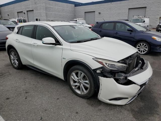 2017 Infiniti QX30 Base