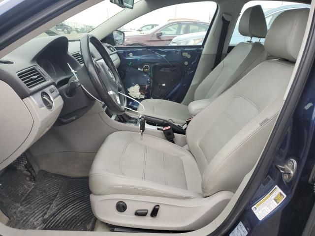 2013 Volkswagen Passat SE