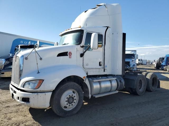 2013 Kenworth T660 Semi Truck