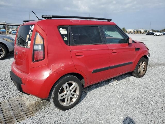 2010 KIA Soul +