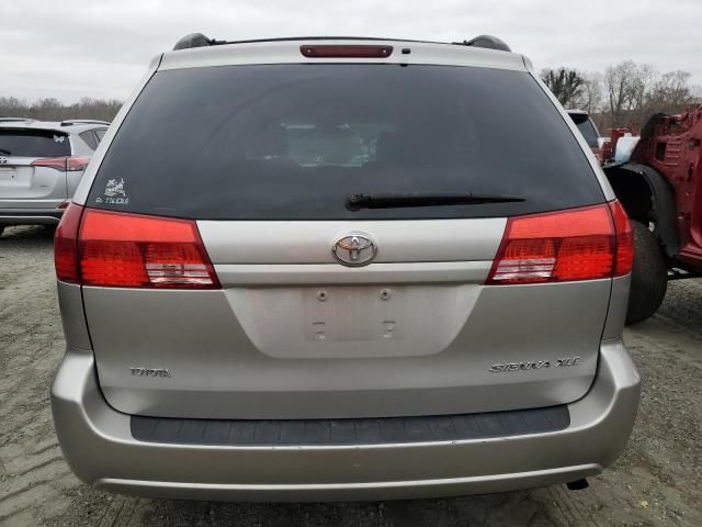 2004 Toyota Sienna XLE