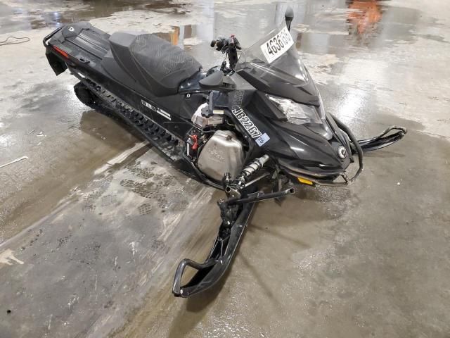 2016 Skidoo 2016 Skidoo Renegade