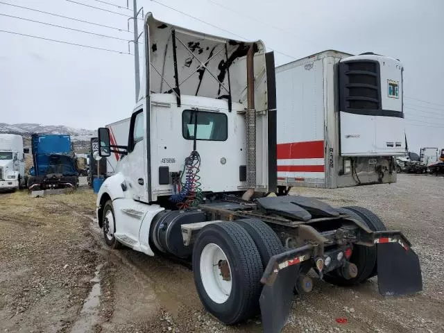 2014 Kenworth Construction T680