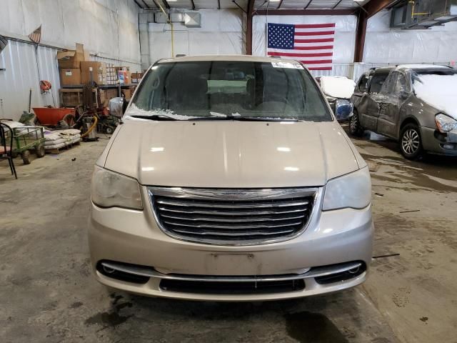 2012 Chrysler Town & Country Touring L