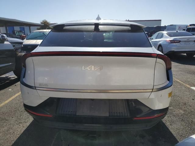 2022 KIA EV6 Light