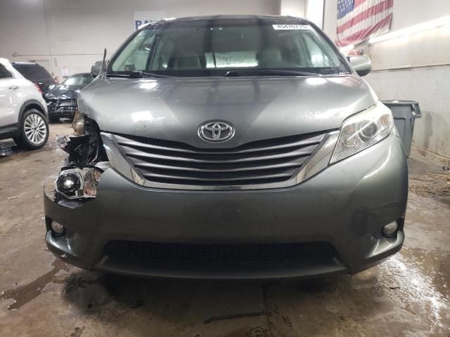 2011 Toyota Sienna XLE