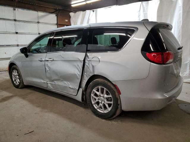 2024 Chrysler Voyager LX