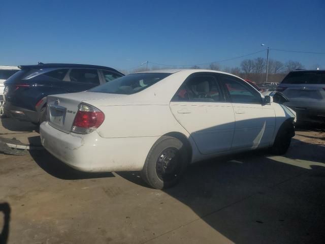 2005 Toyota Camry LE