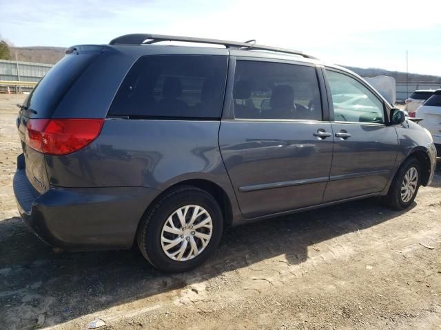 2009 Toyota Sienna CE