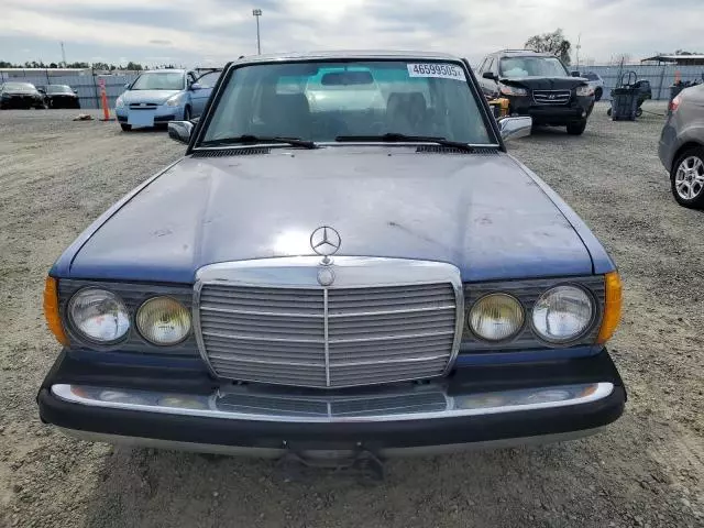 1984 Mercedes-Benz 300 DT