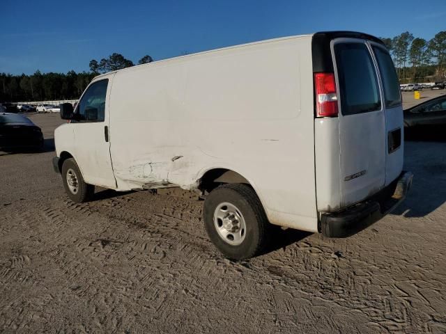 2020 Chevrolet Express G2500