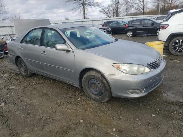 2005 Toyota Camry LE