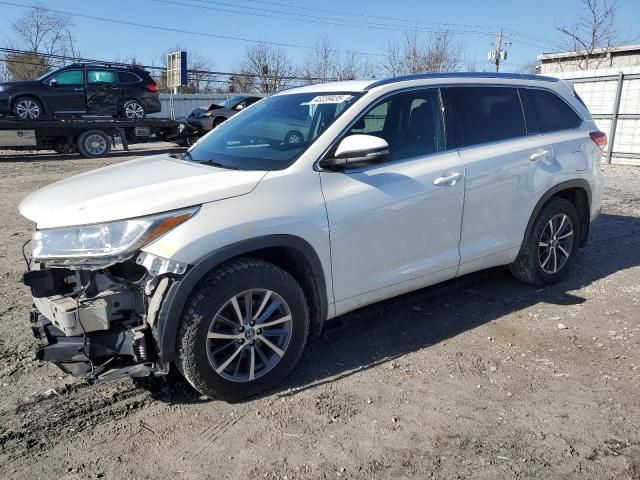 2018 Toyota Highlander SE