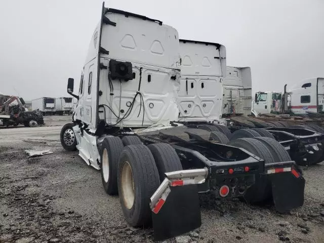 2022 Freightliner Cascadia 126