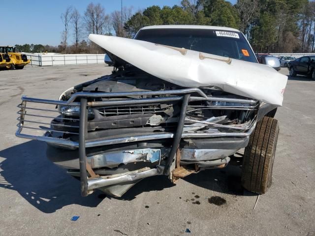 2002 Chevrolet Silverado C1500 Heavy Duty