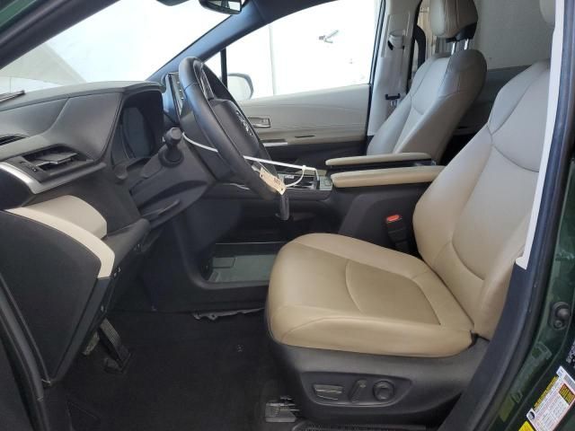 2023 Toyota Sienna XLE