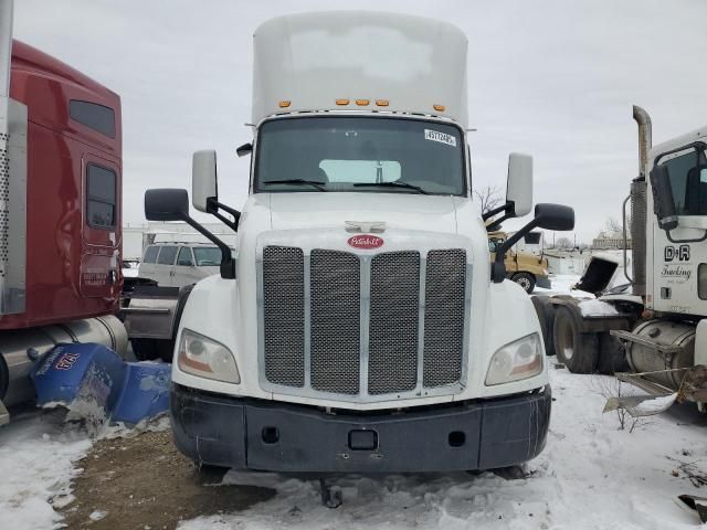 2016 Peterbilt 579