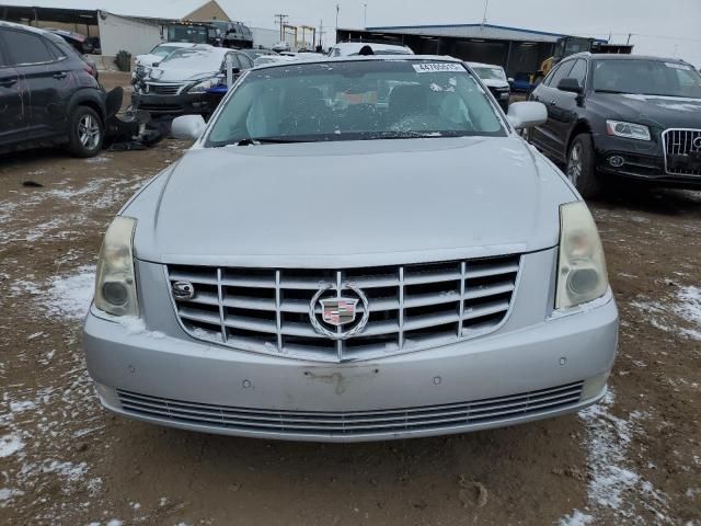 2010 Cadillac DTS Luxury Collection