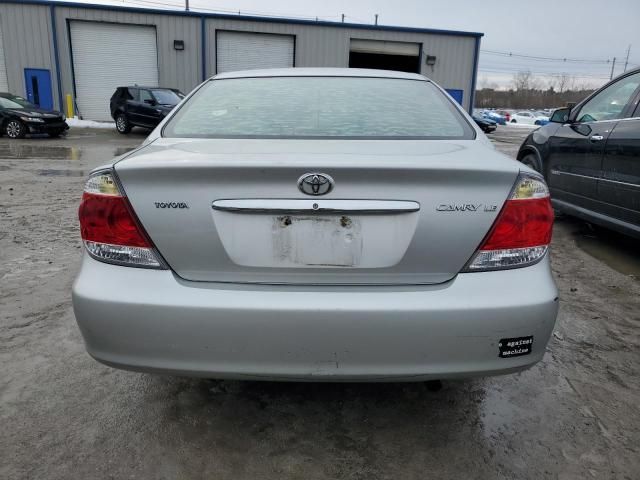 2005 Toyota Camry LE