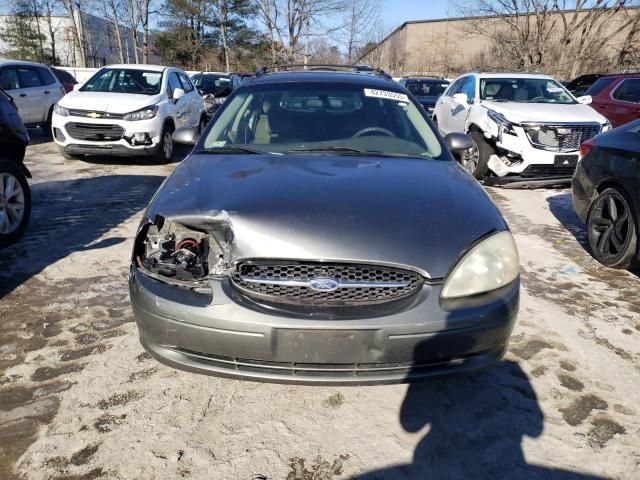 2002 Ford Taurus SE