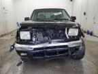 2000 Nissan Frontier Crew Cab XE