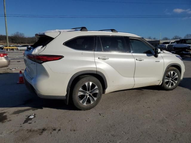 2020 Toyota Highlander Hybrid XLE