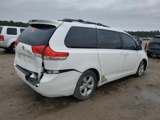 2011 Toyota Sienna LE