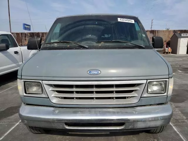 1995 Ford Econoline E150 Van