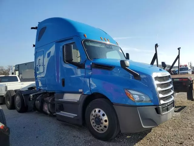 2022 Freightliner Cascadia 126