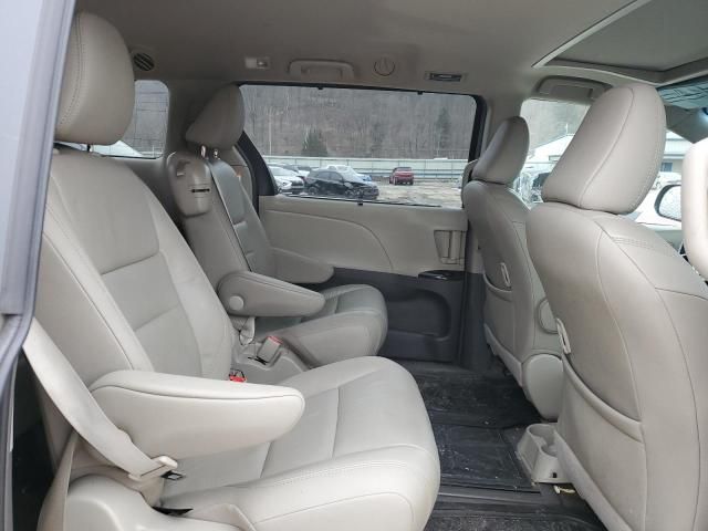 2017 Toyota Sienna XLE