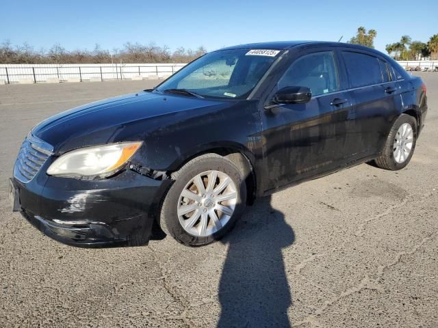 2013 Chrysler 200 Touring