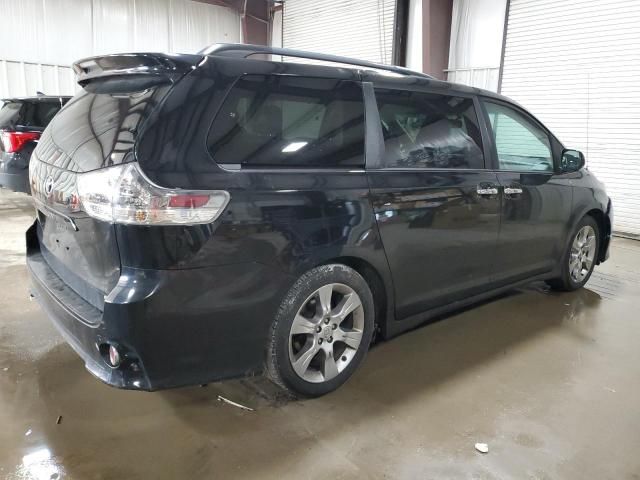 2013 Toyota Sienna Sport