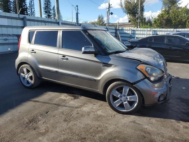 2013 KIA Soul +