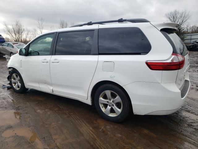 2015 Toyota Sienna LE