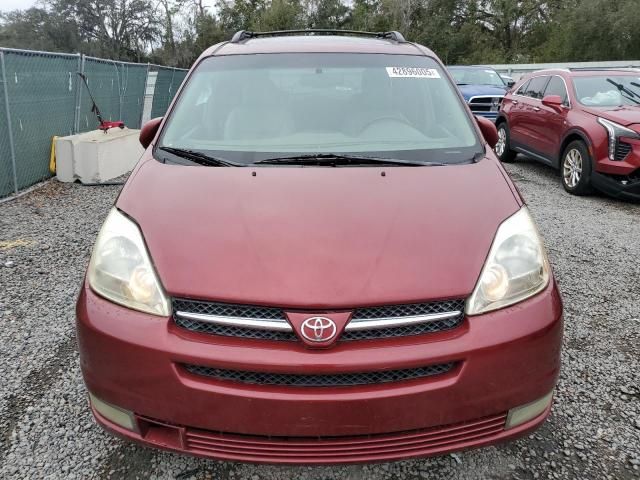 2005 Toyota Sienna XLE