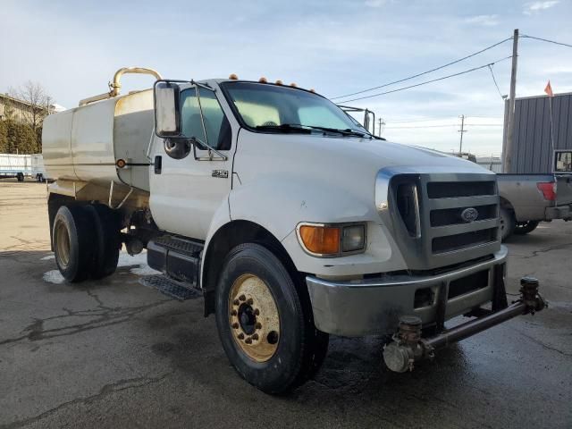 2005 Ford F750 Super Duty