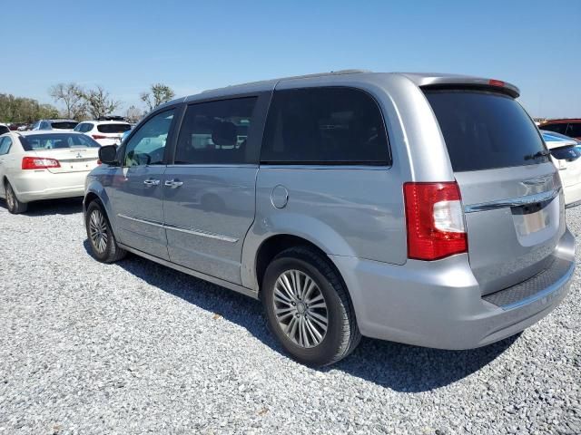 2014 Chrysler Town & Country Touring L