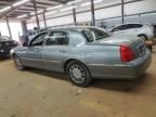 2006 Lincoln Town Car Signature Limited