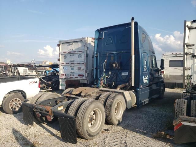 2014 Freightliner Cascadia 125