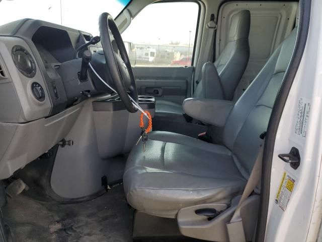 2013 Ford Econoline E250 Van