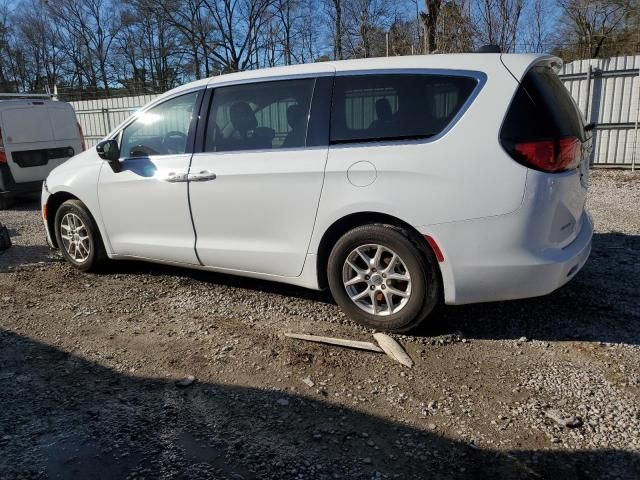 2024 Chrysler Voyager LX