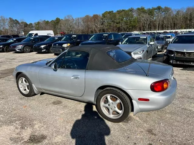 2000 Mazda MX-5 Miata Base