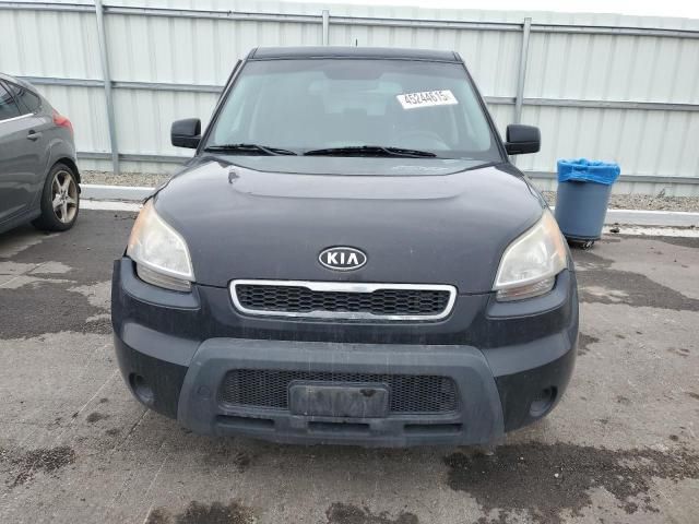 2011 KIA Soul +