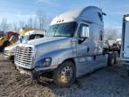 2017 Freightliner Cascadia Semi Truck