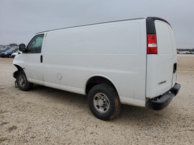 2022 Chevrolet Express G2500