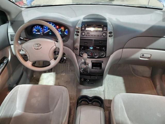 2006 Toyota Sienna CE