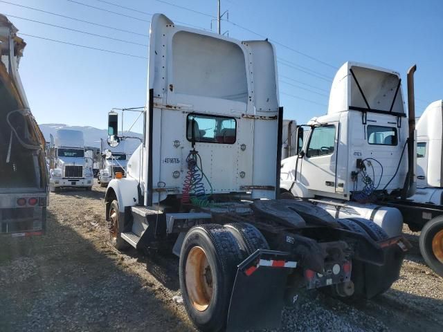 2007 Kenworth Construction T800