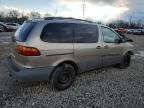 2000 Toyota Sienna LE