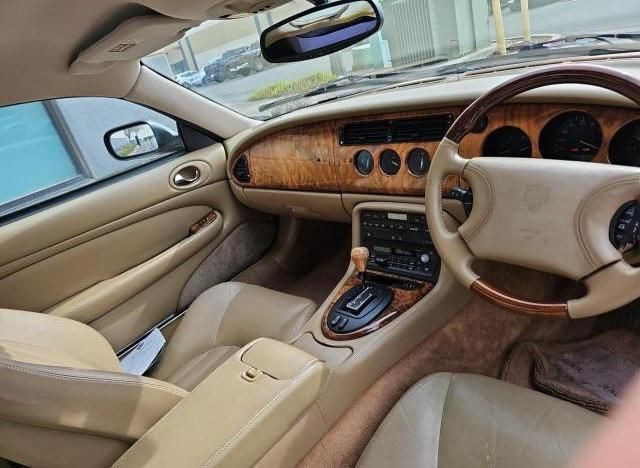 1997 Jaguar XK8